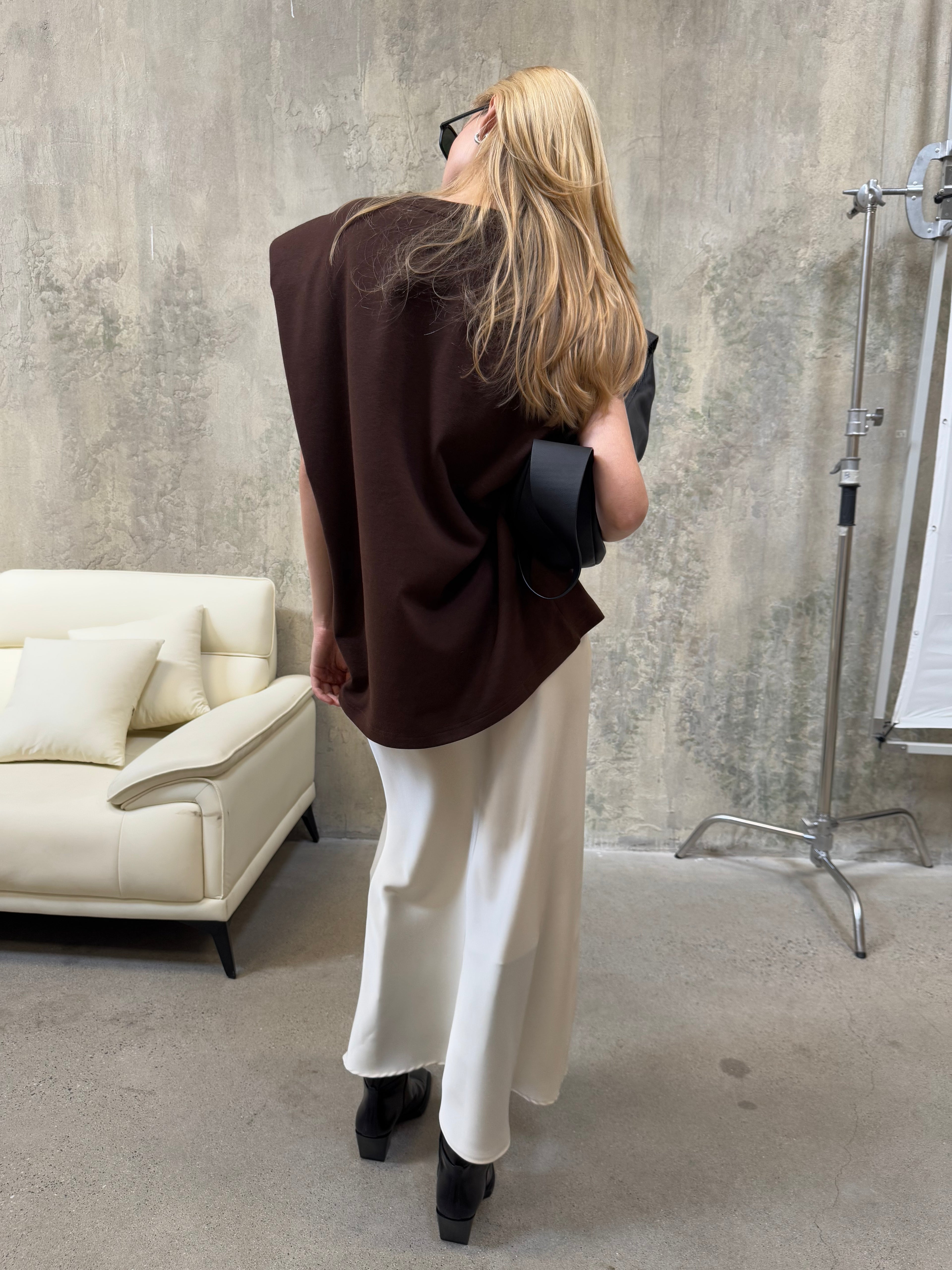A REVIVE LOOK 22