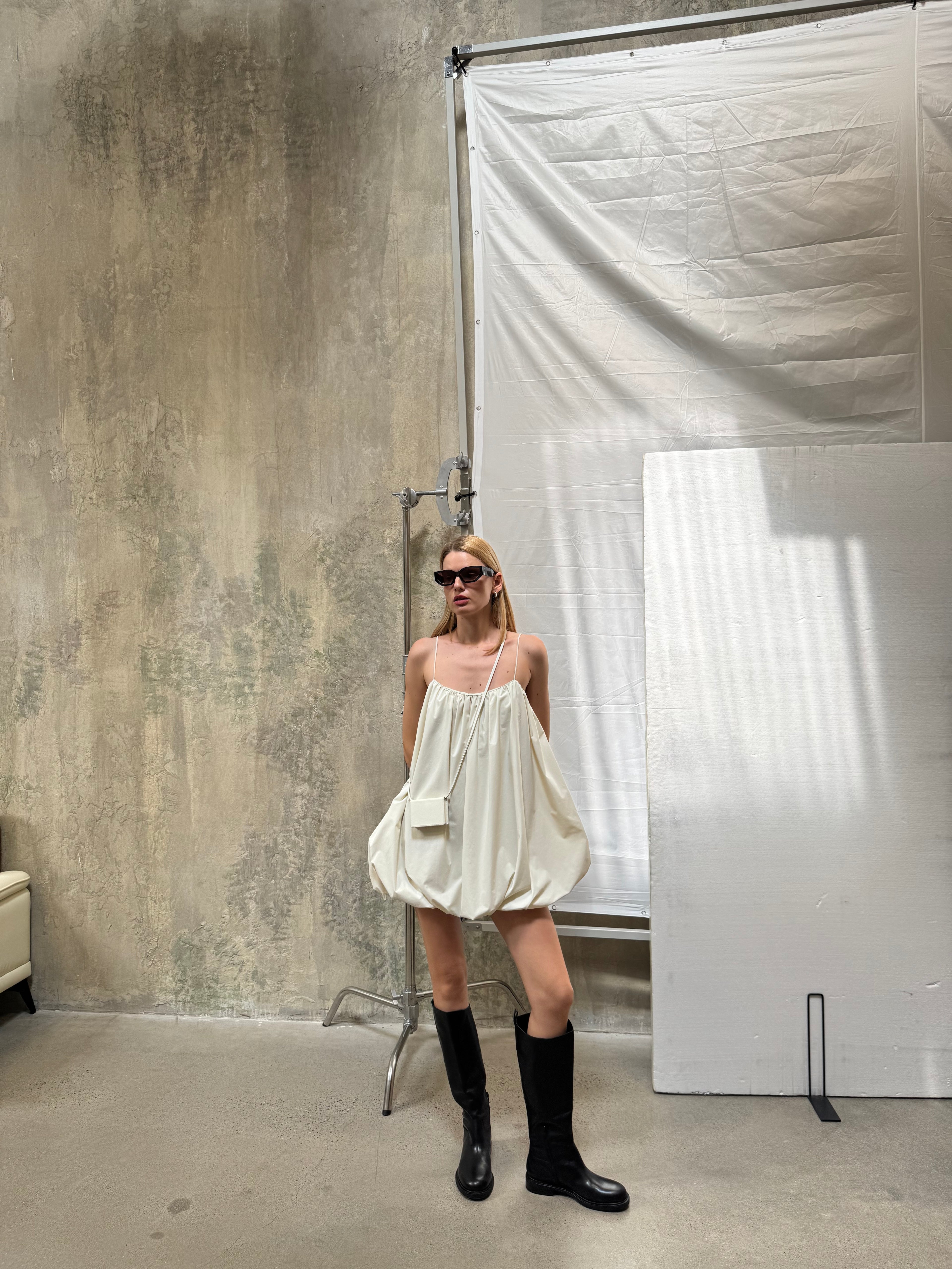 A REVIVE LOOK 12