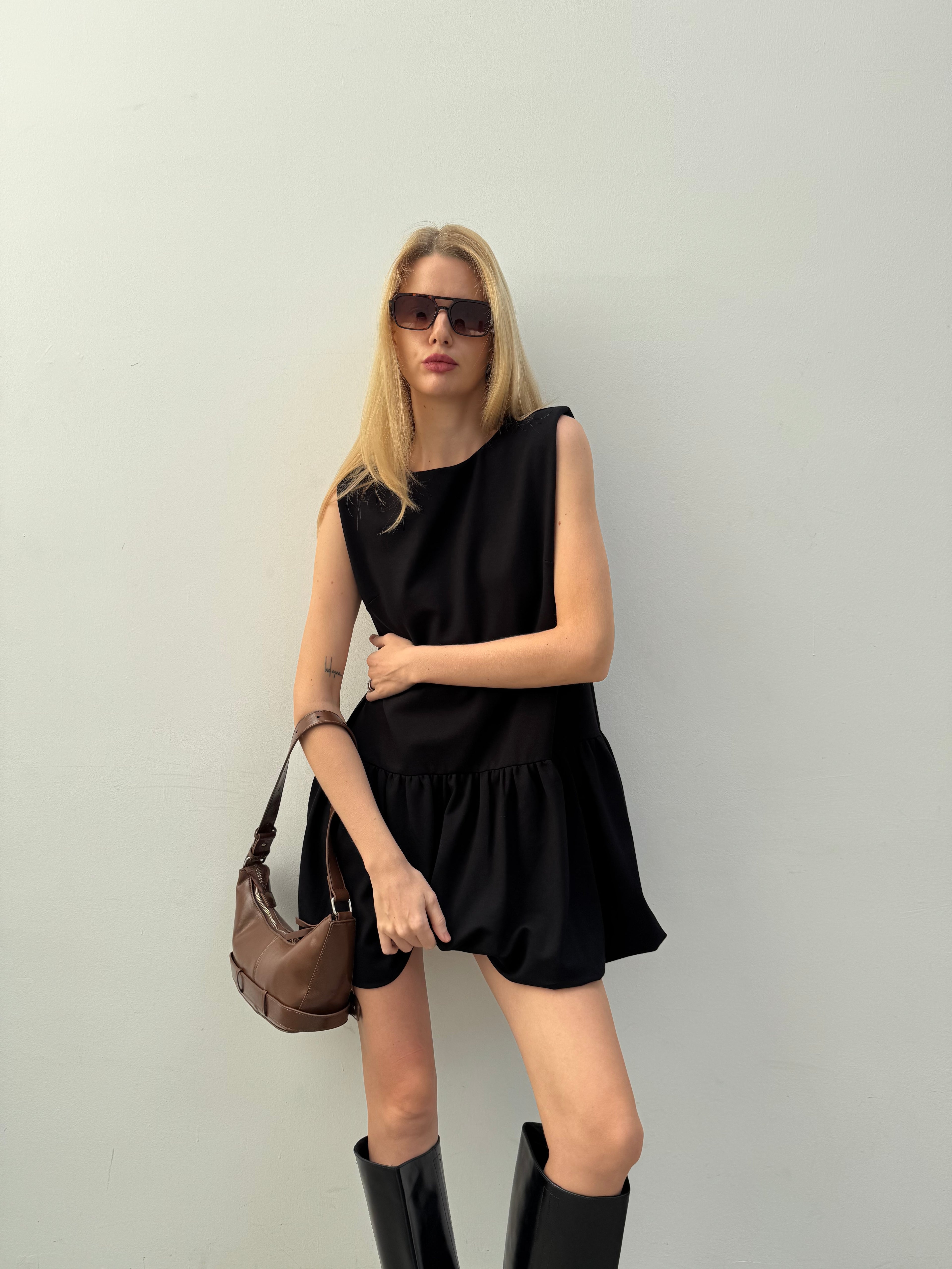 A REVIVE LOOK 28