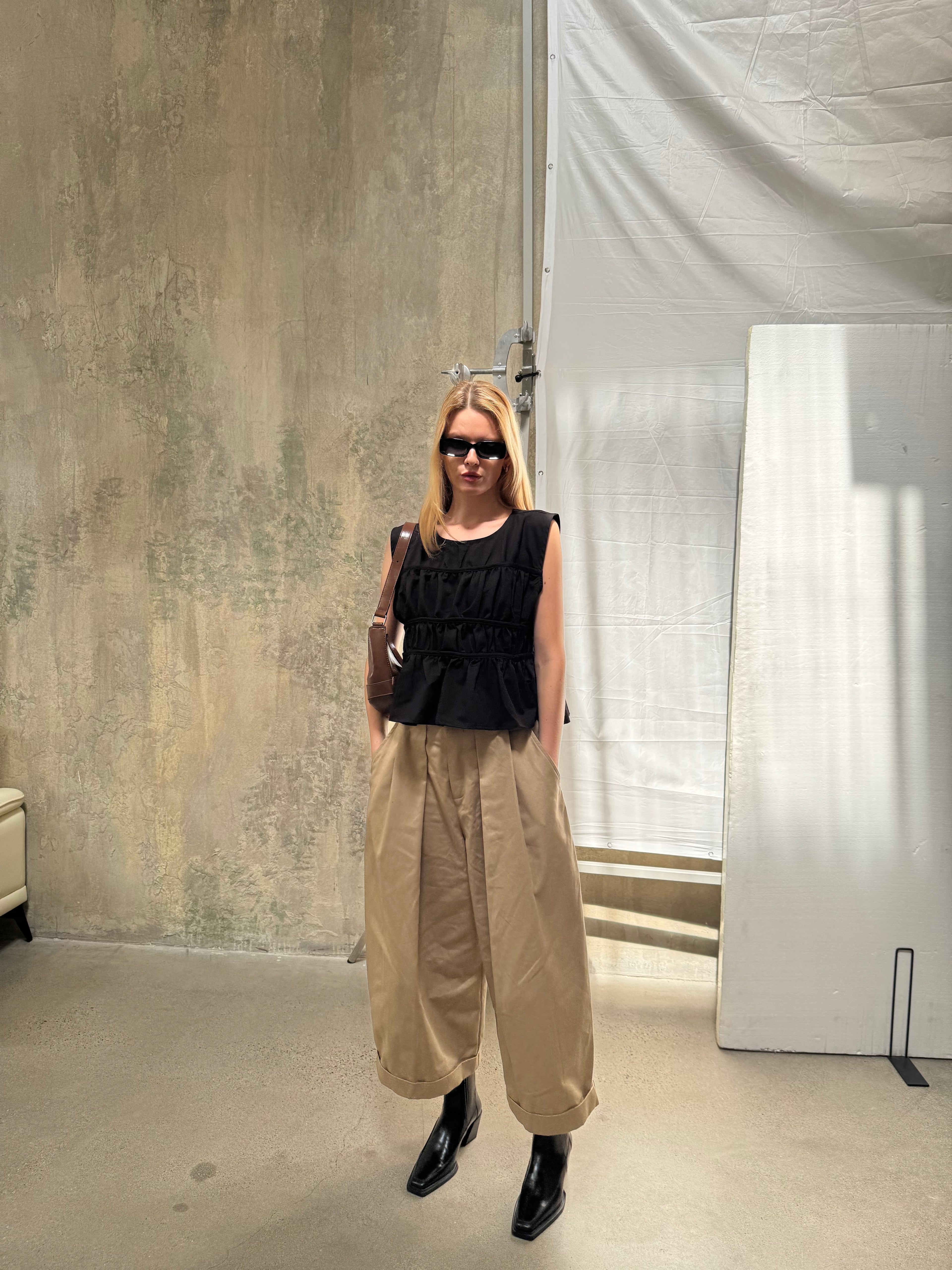 A REVIVE LOOK 11