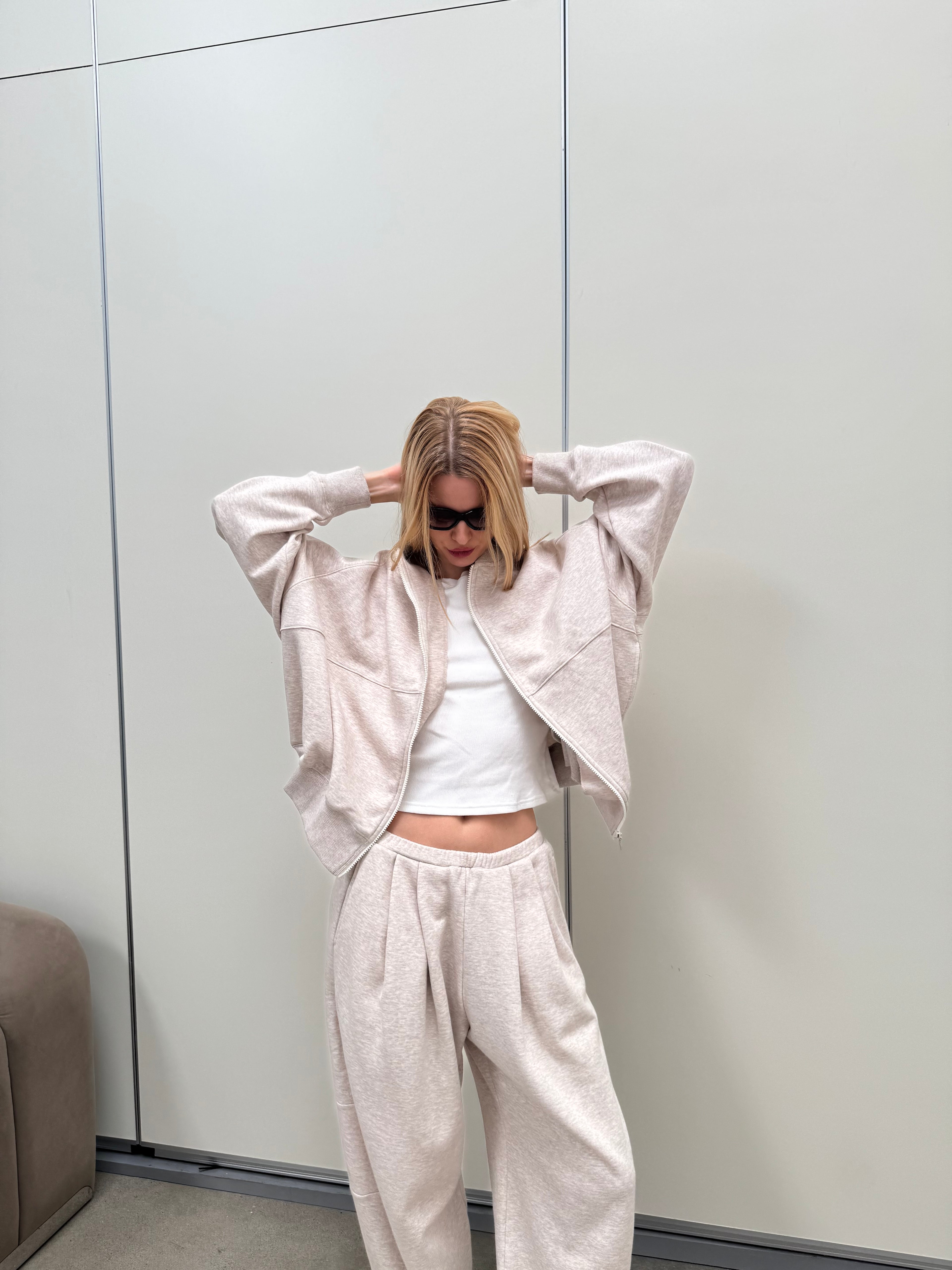 A REVIVE LOOK 17