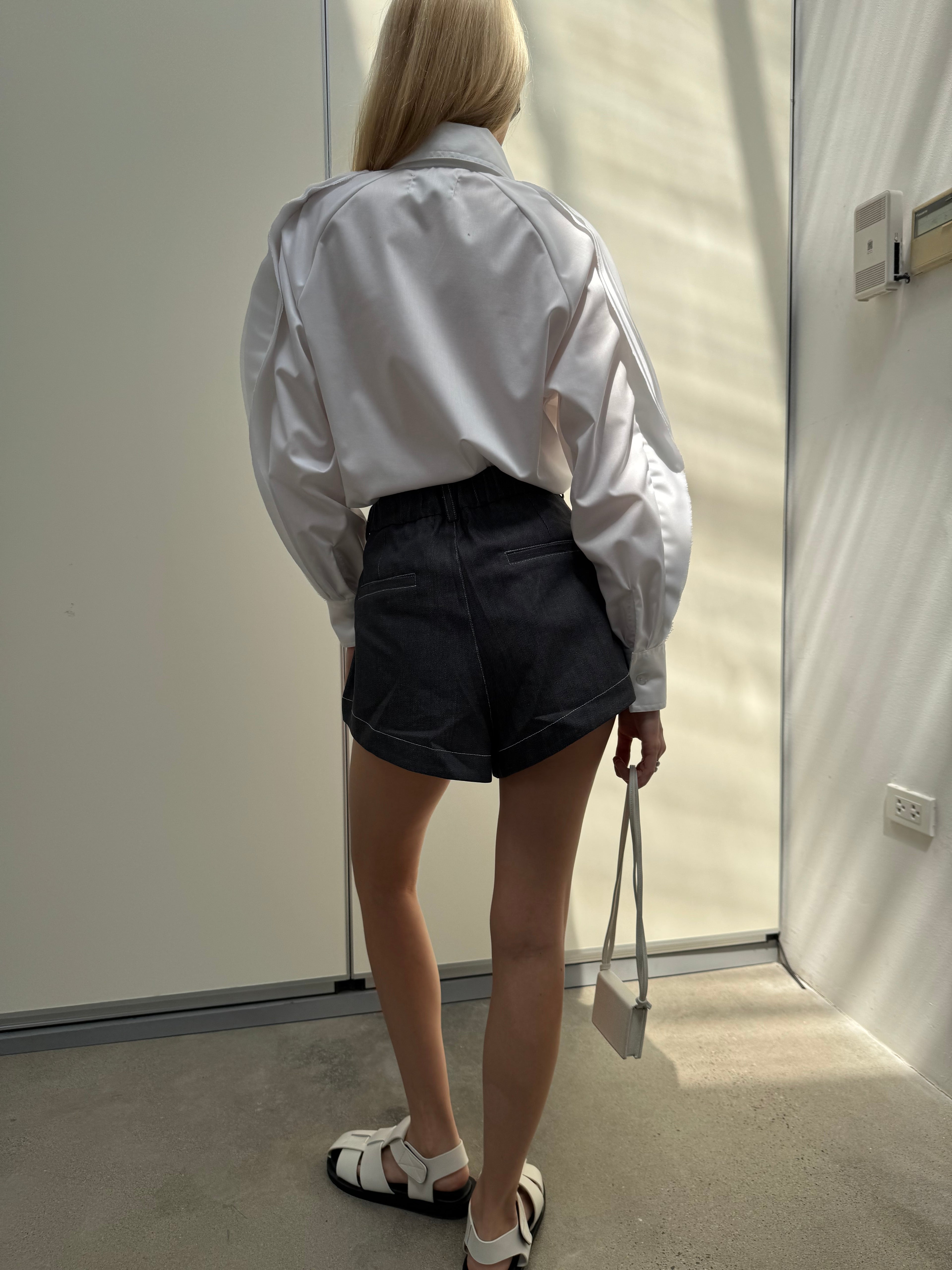 A REVIVE LOOK 06