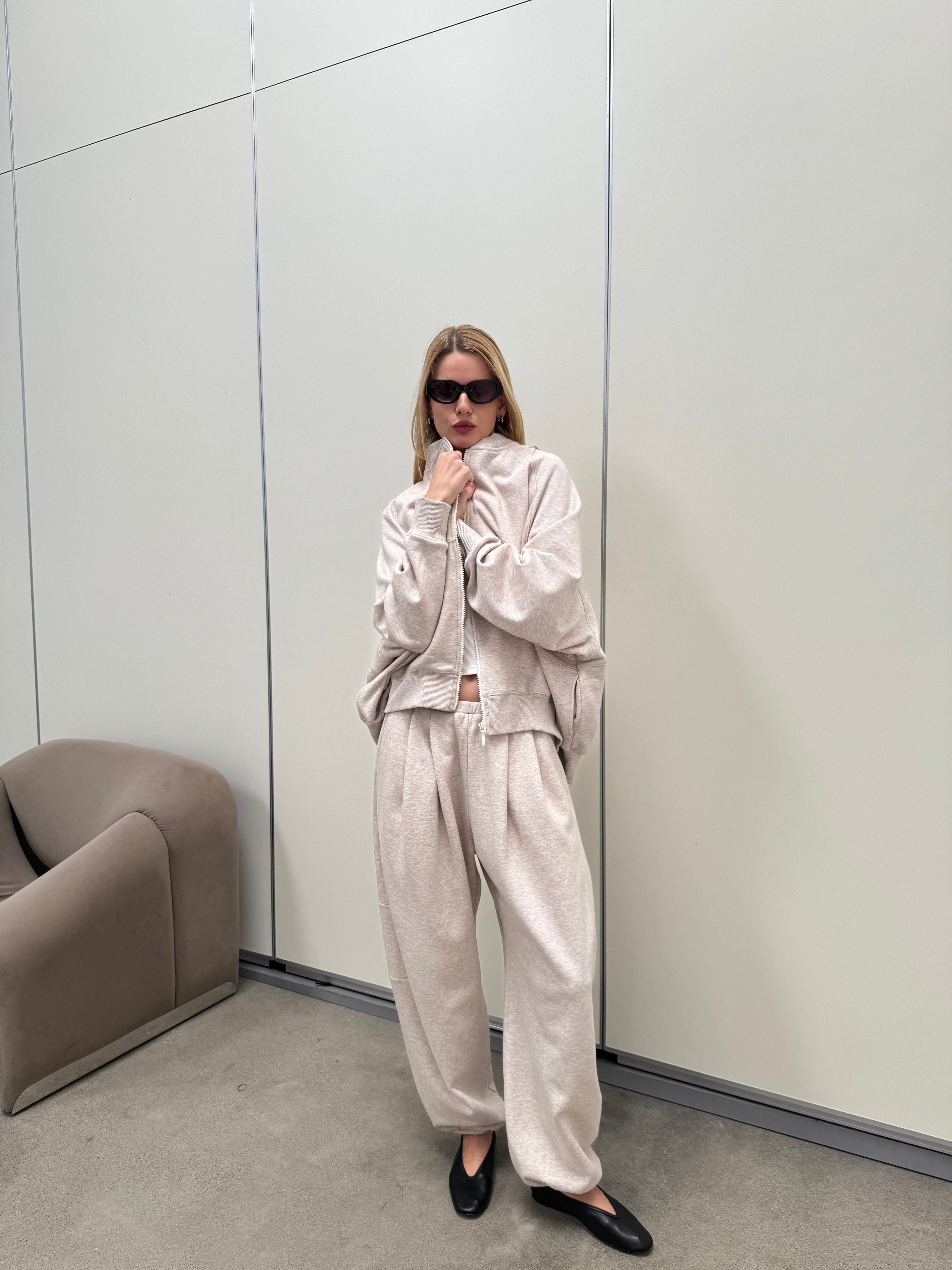 A REVIVE LOOK 17