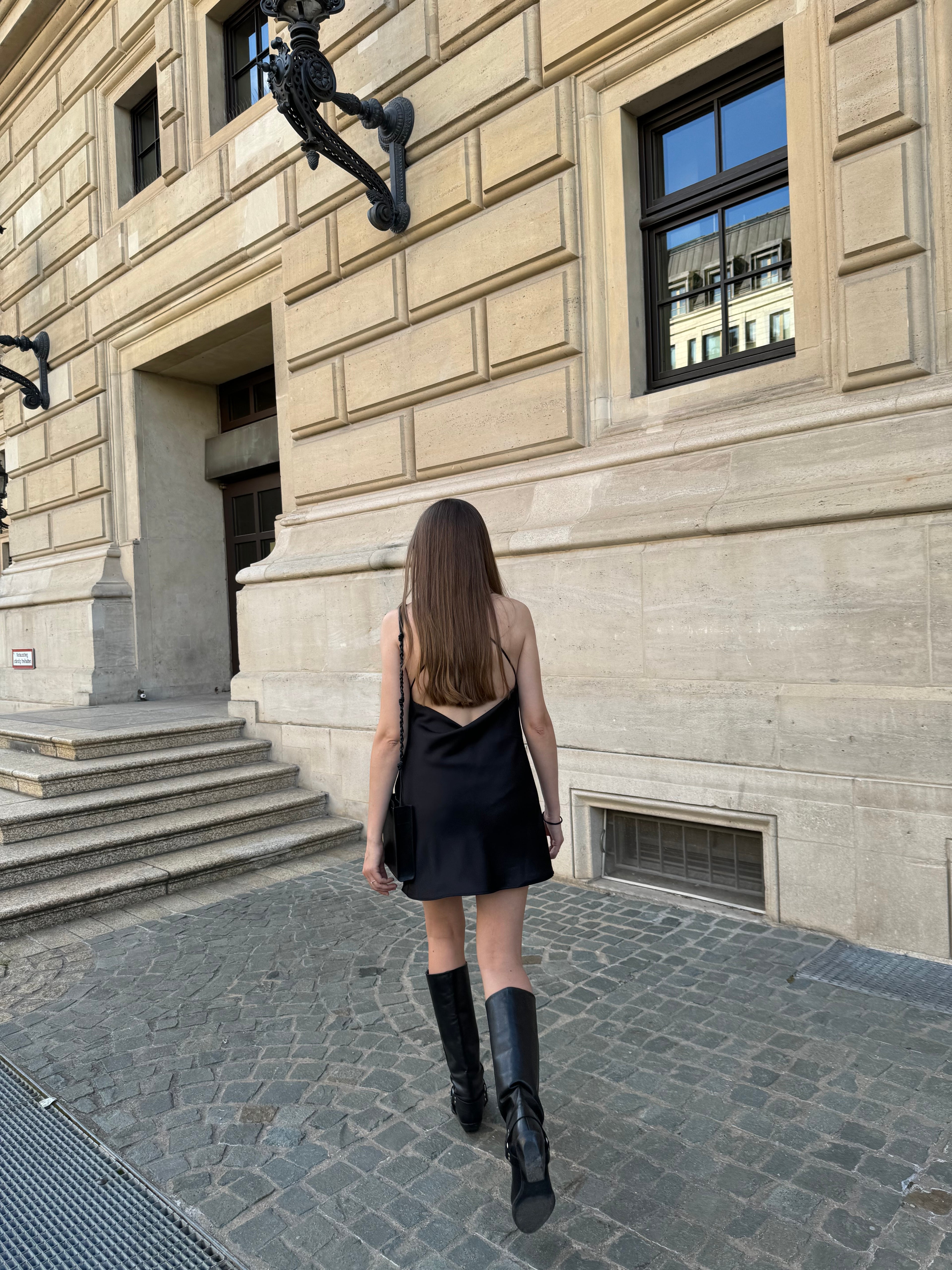 LAQUIL DRESS
