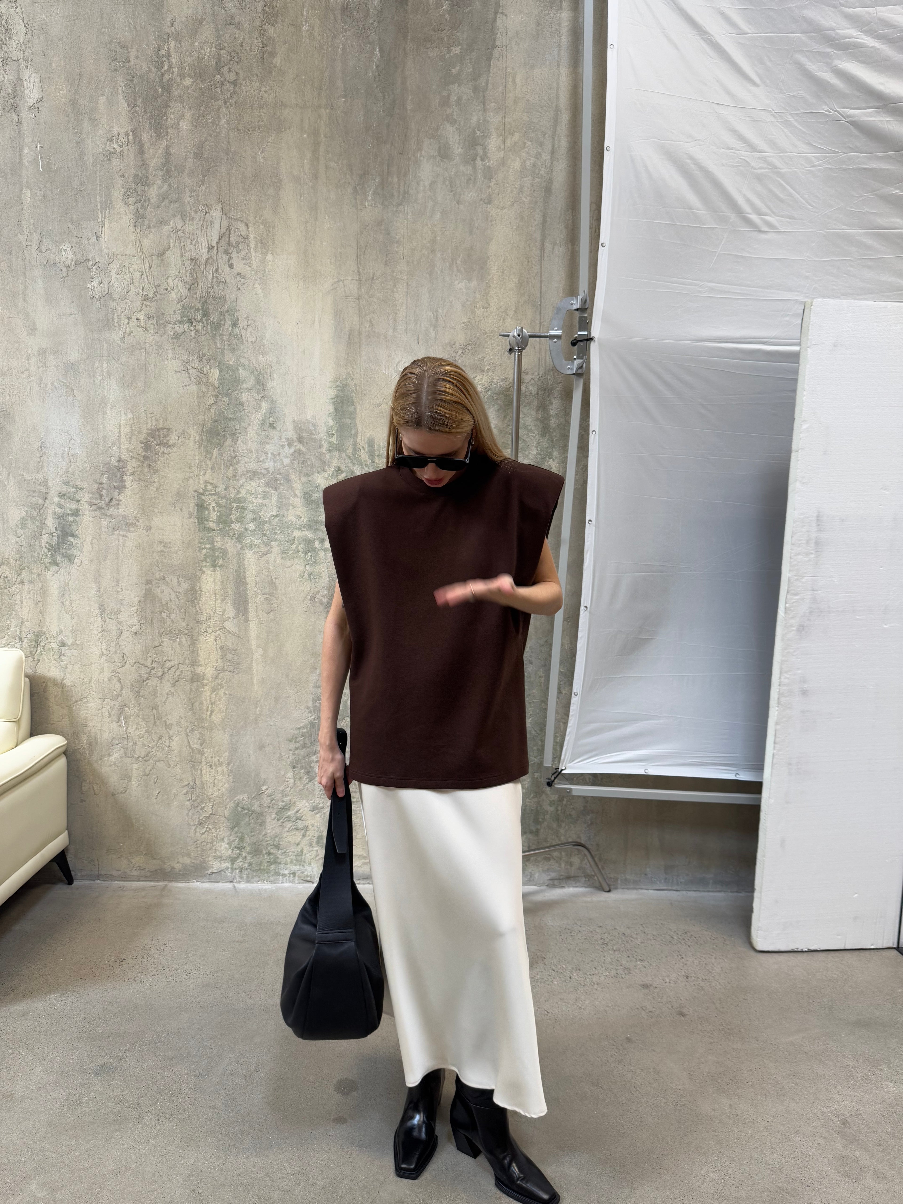 A REVIVE LOOK 22