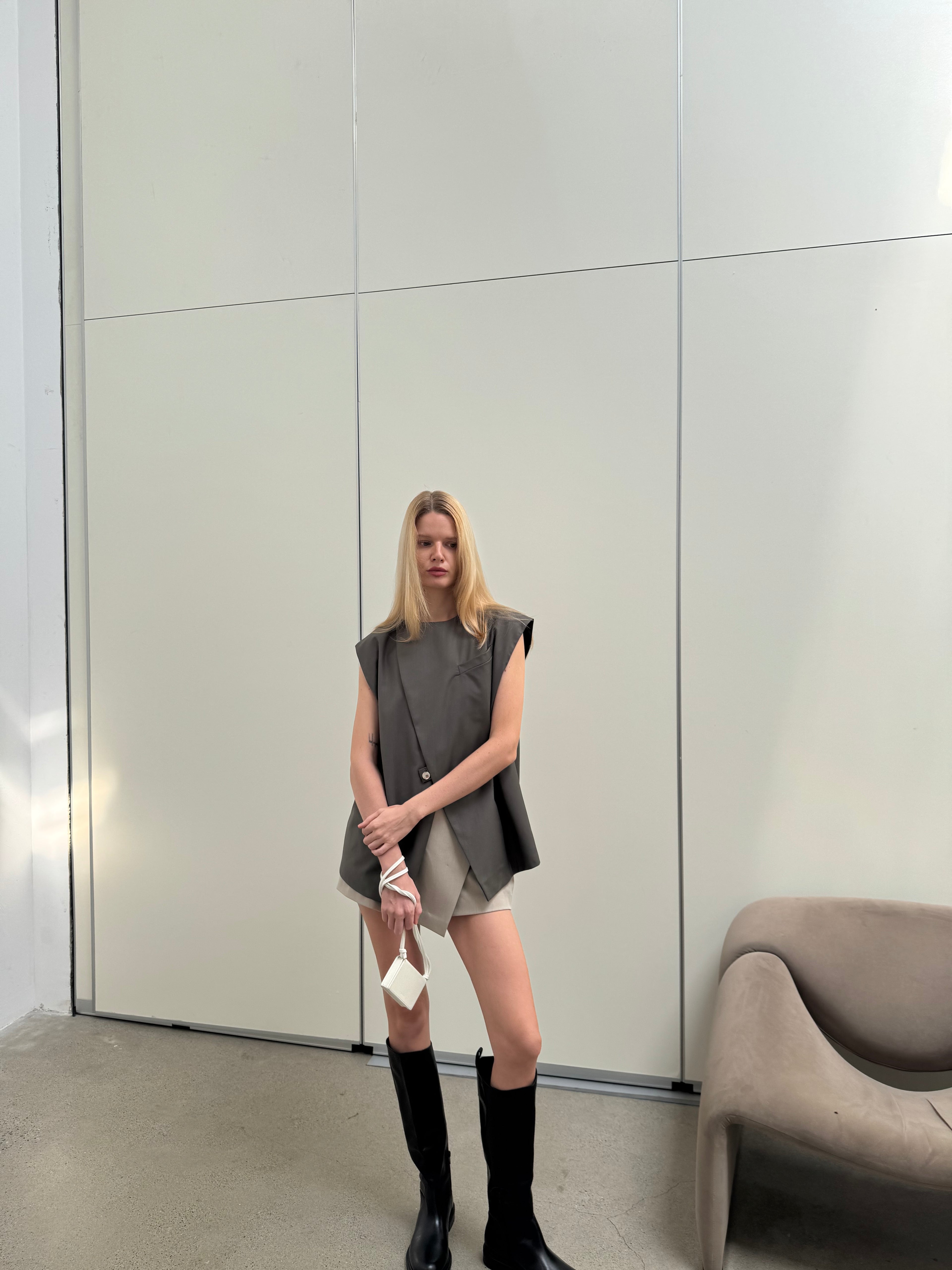 A REVIVE LOOK 01