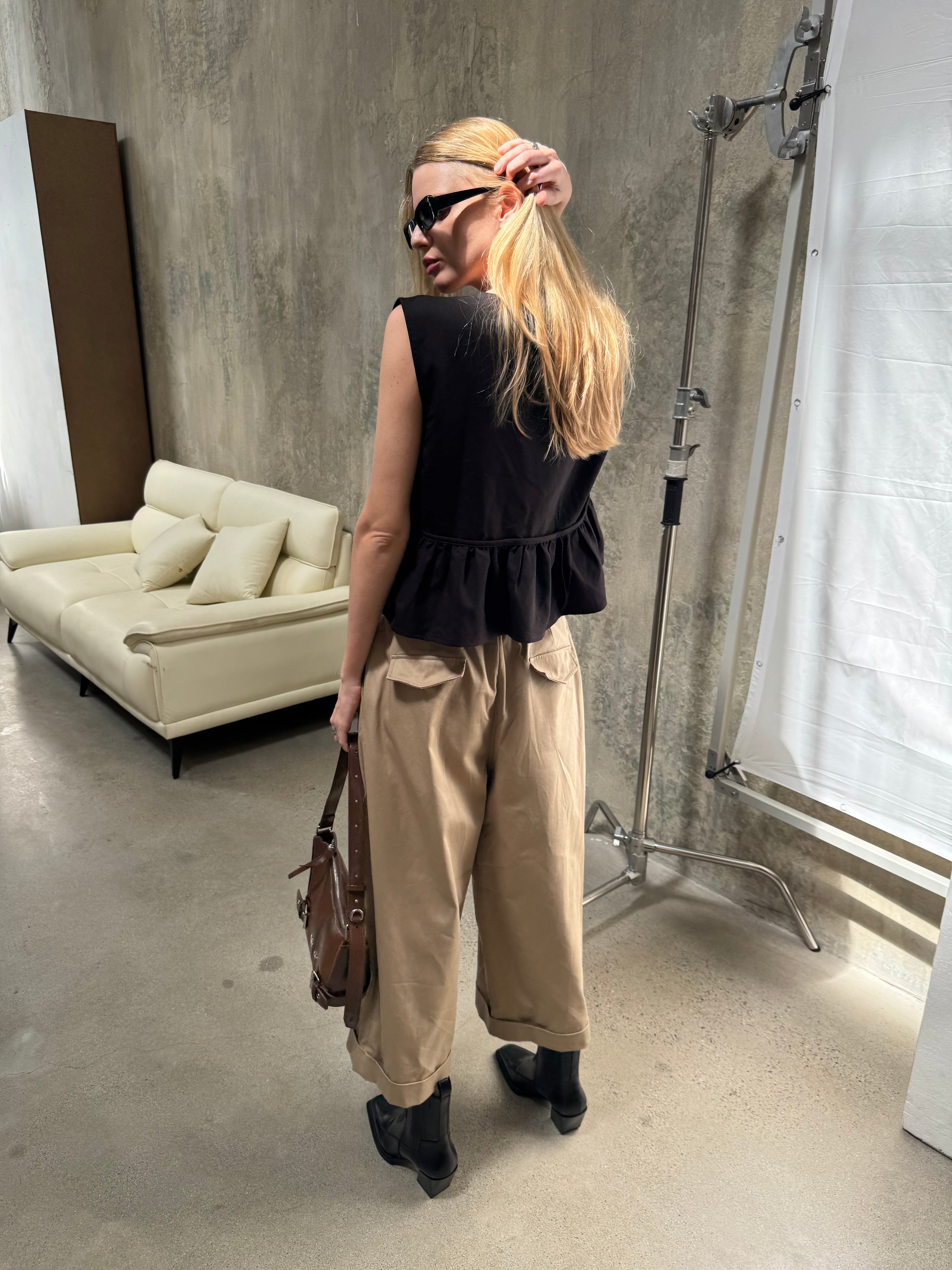 A REVIVE LOOK 11