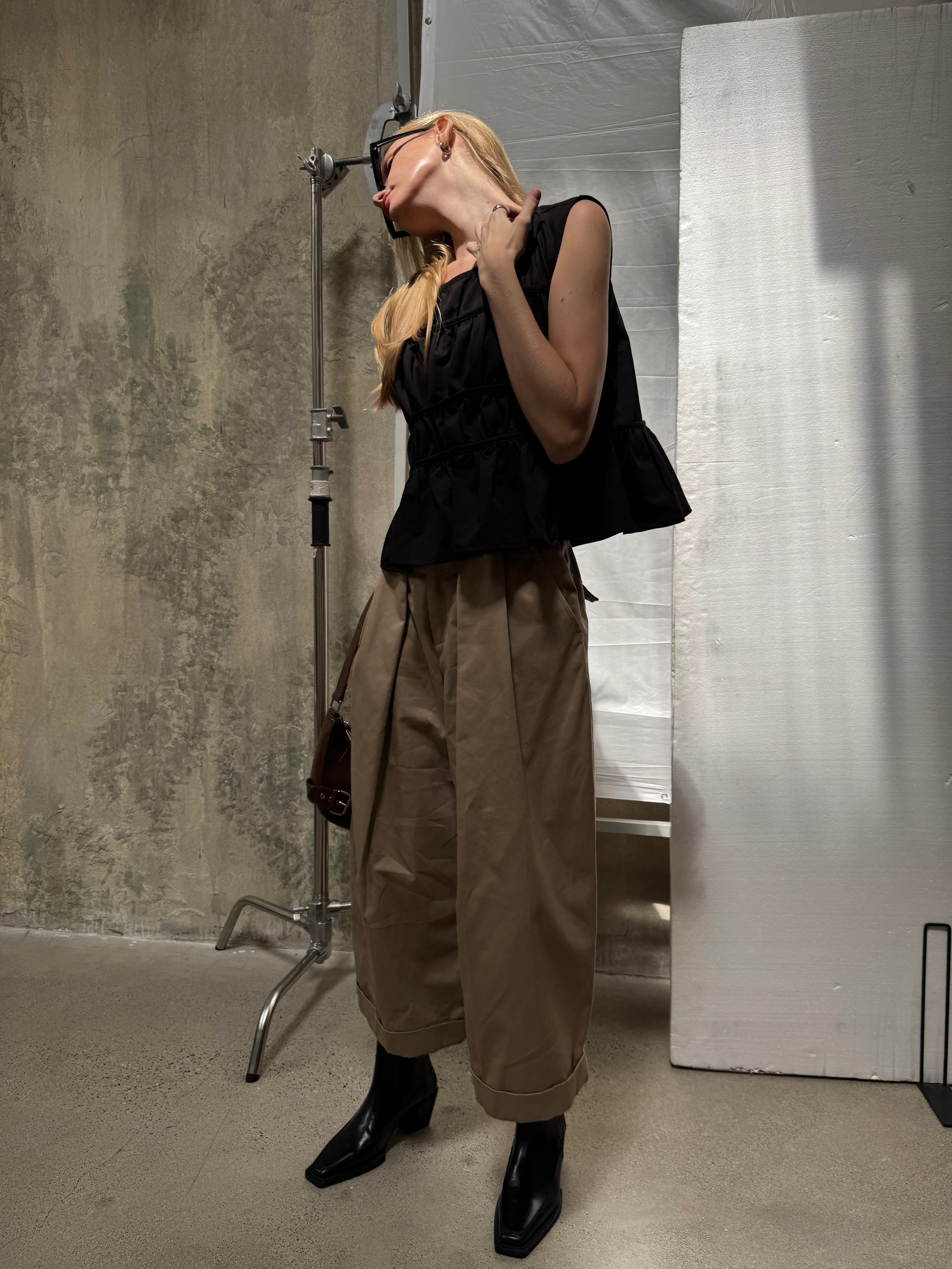 A REVIVE LOOK 11