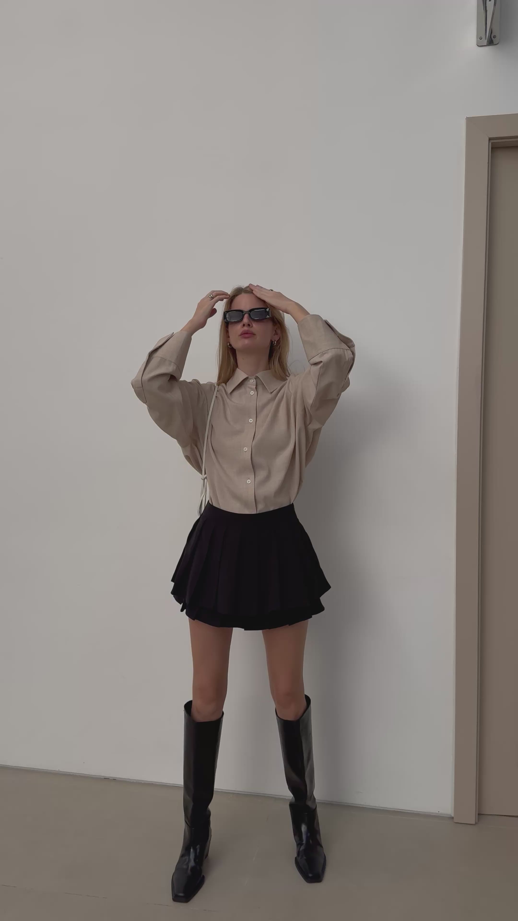 A REVIVE LOOK 16