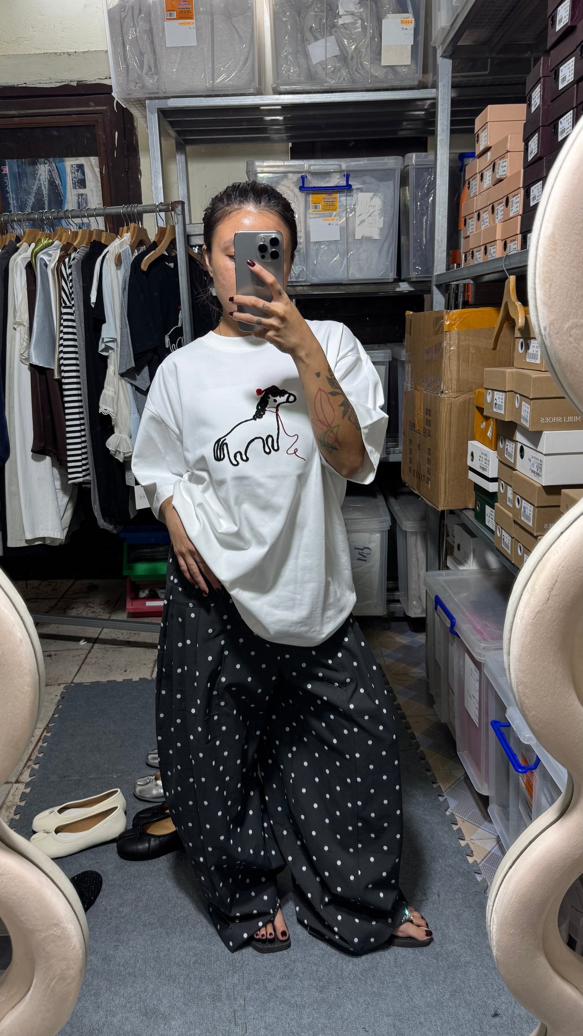 A QC NGUA TEE