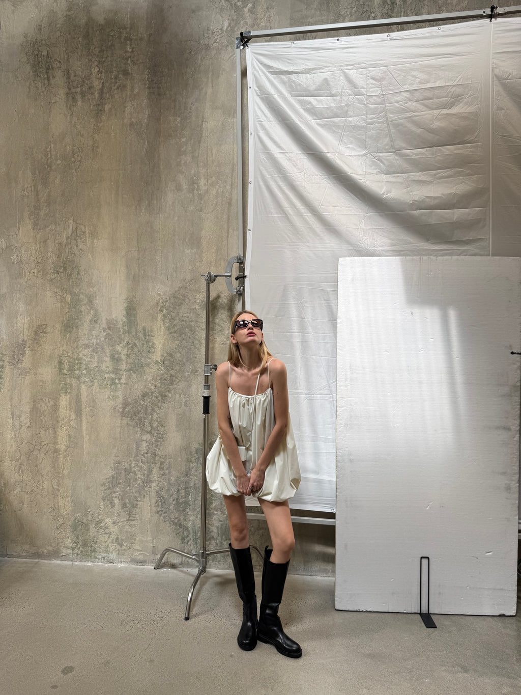 A REVIVE LOOK 12