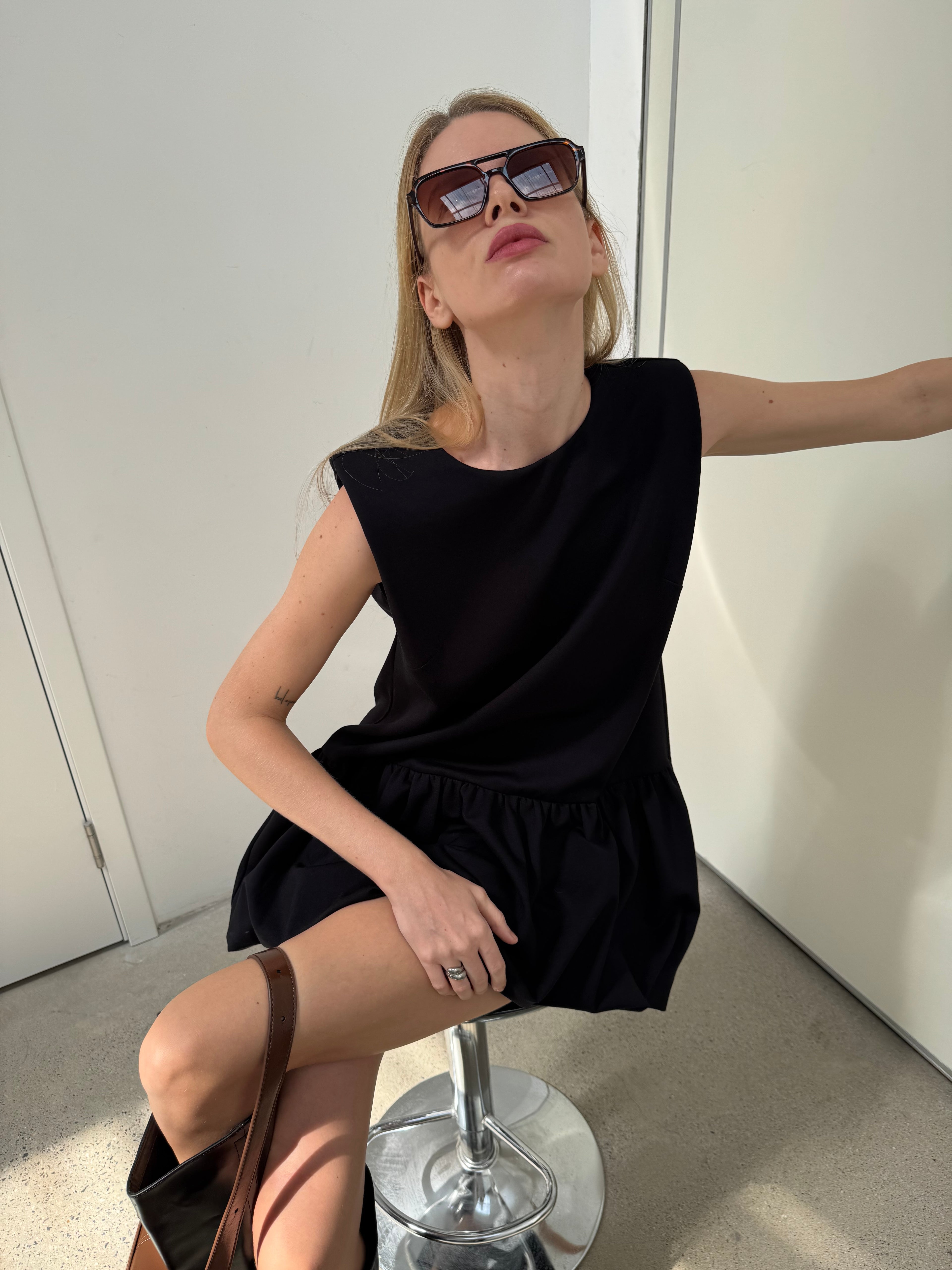 A REVIVE LOOK 28