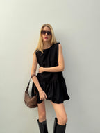 A REVIVE LOOK 28