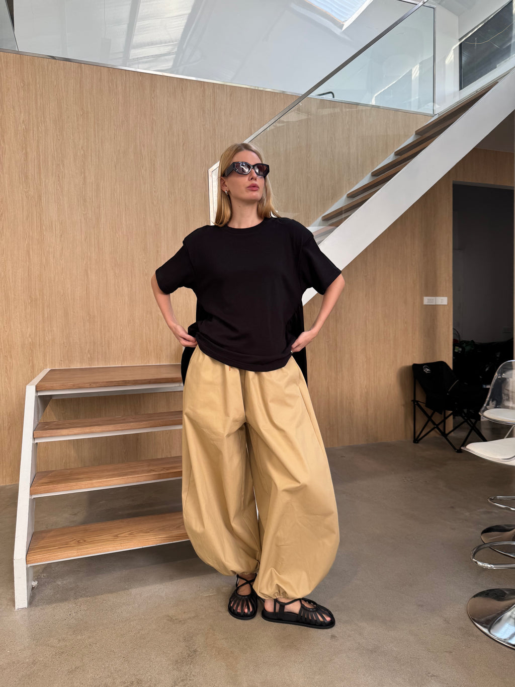 A REVIVE LOOK 13