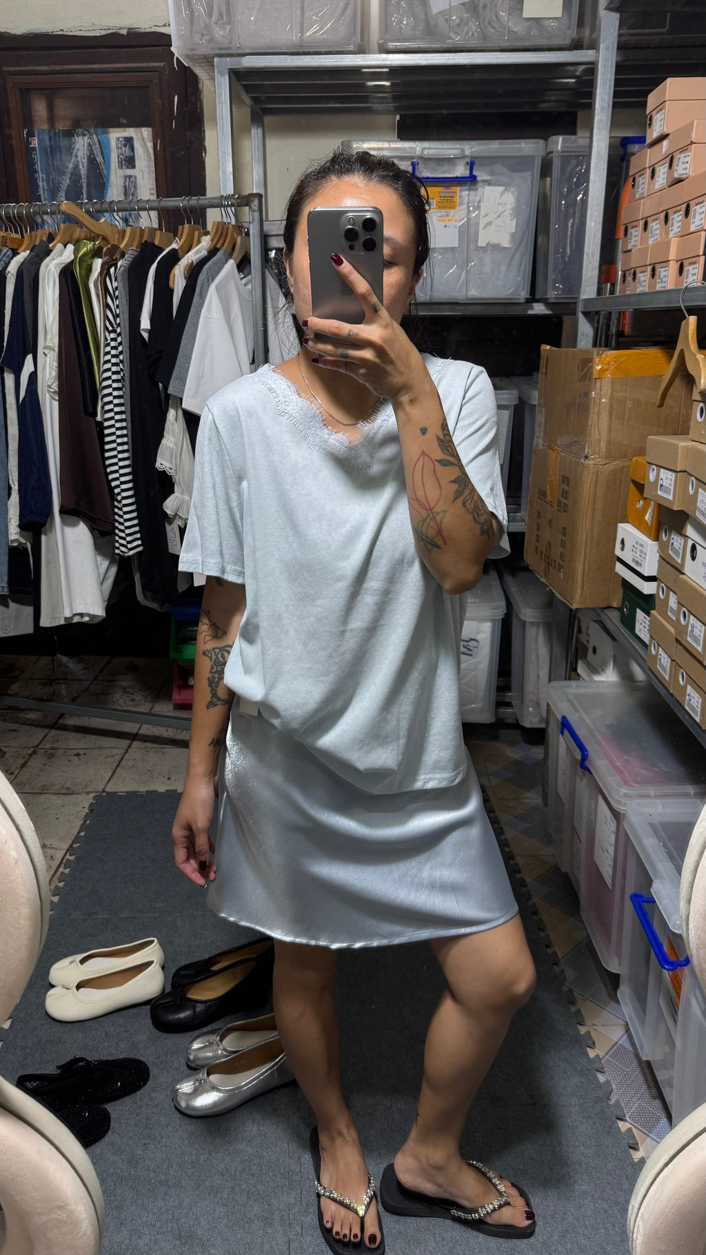 A QC REN TEE