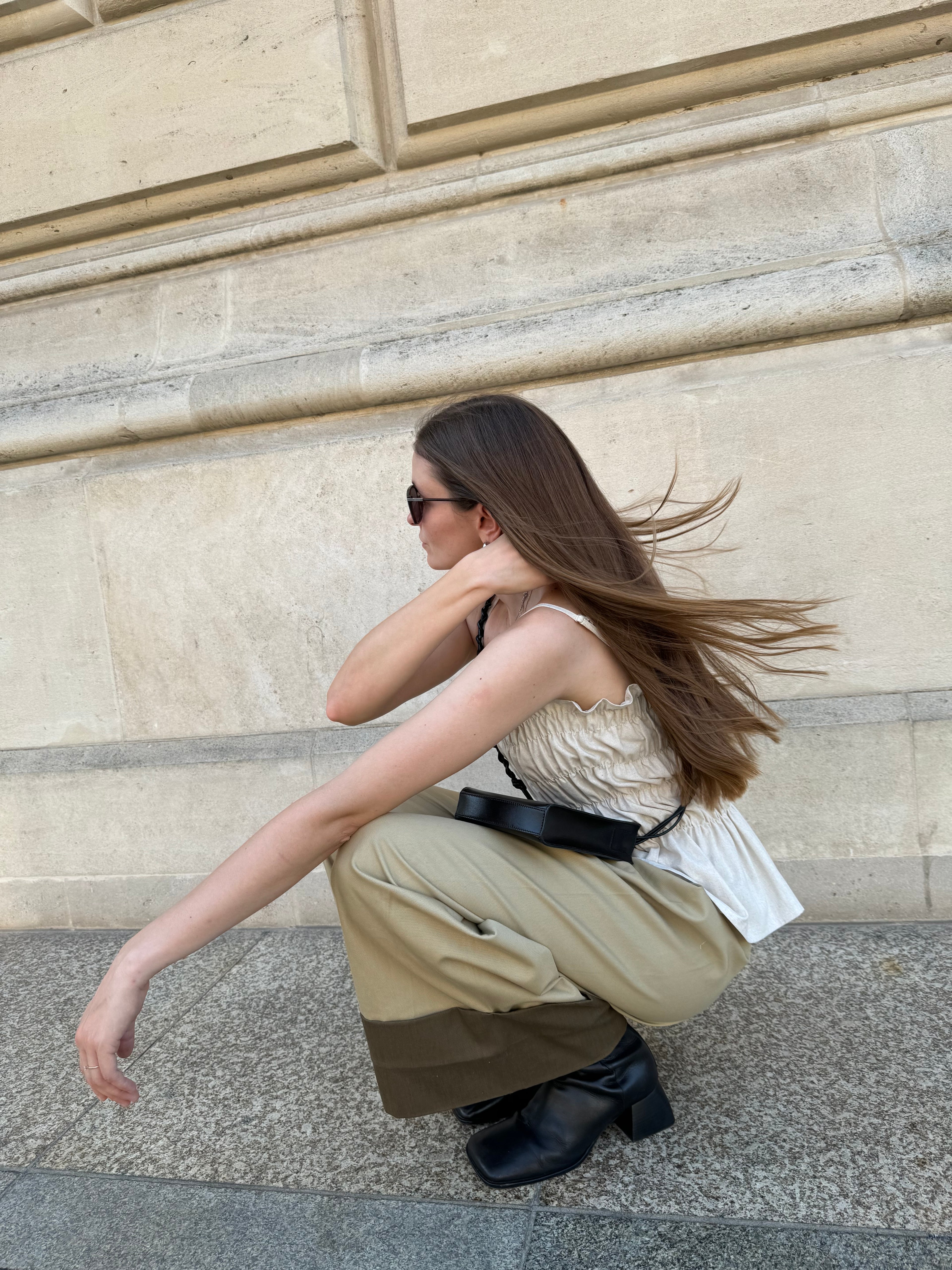 FOLD PANTS & WIRI TOP