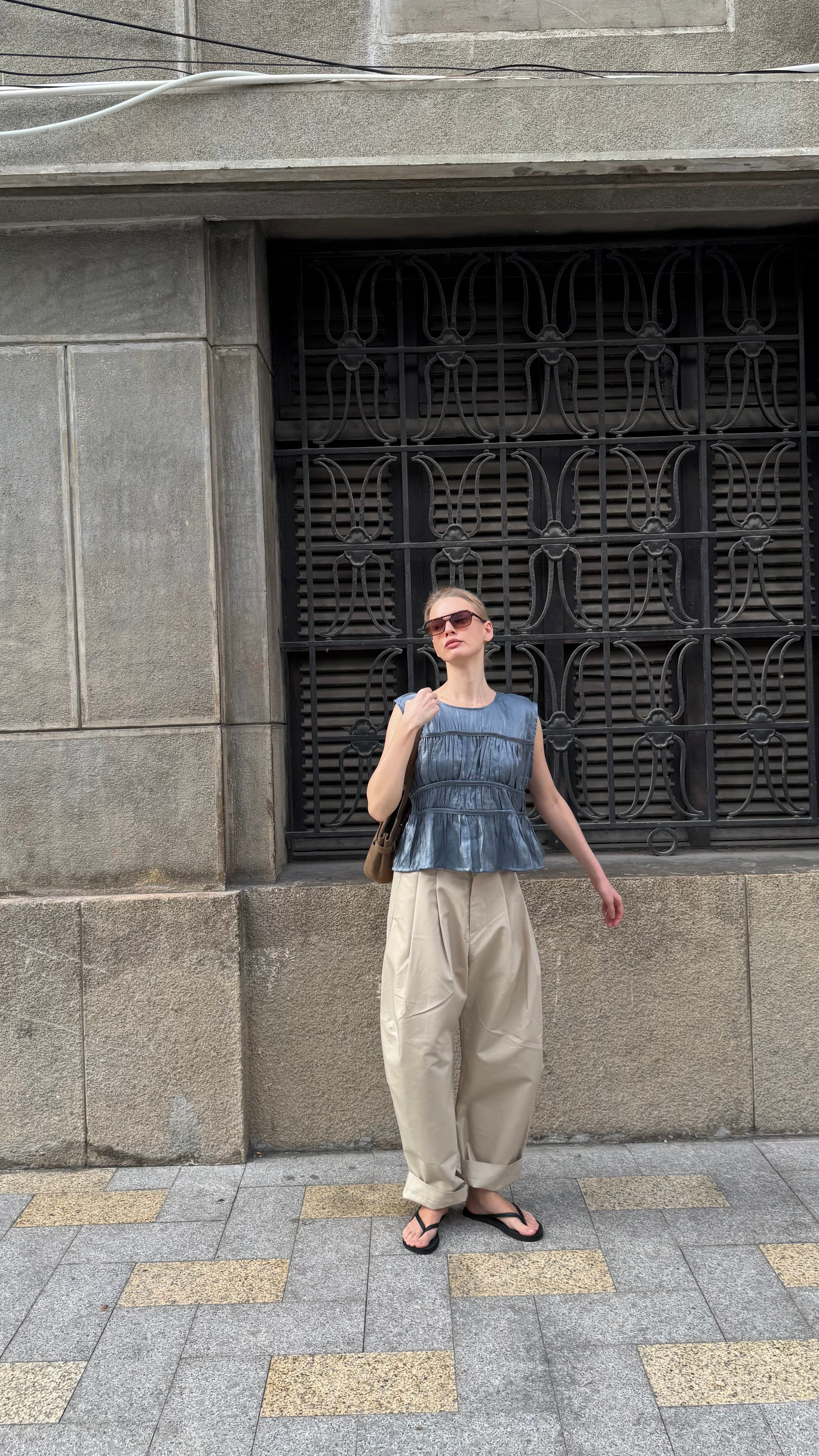 A UNNI BLOUSE