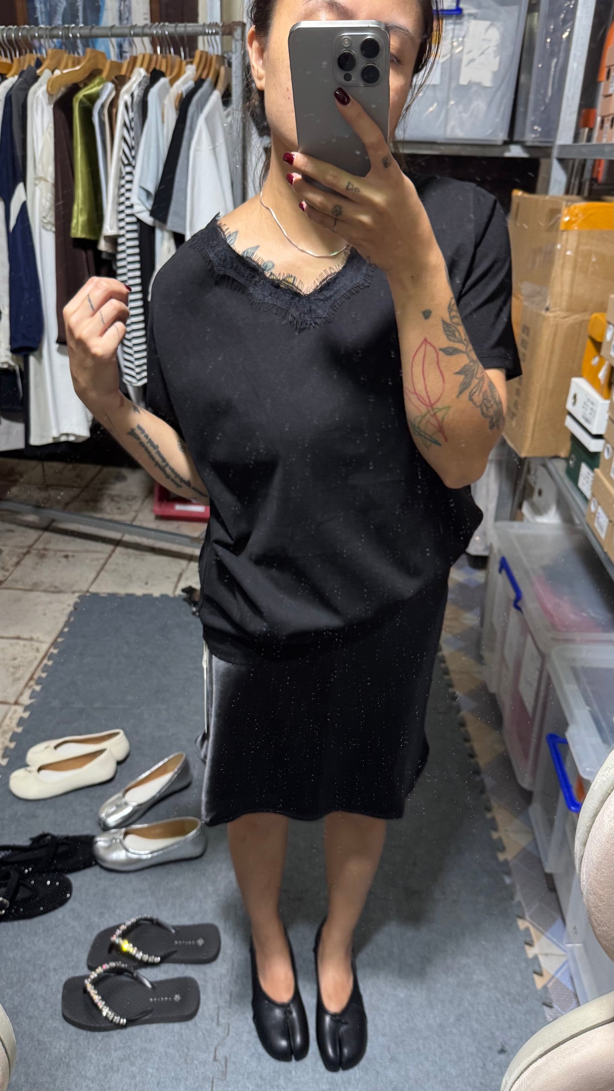 A QC REN TEE