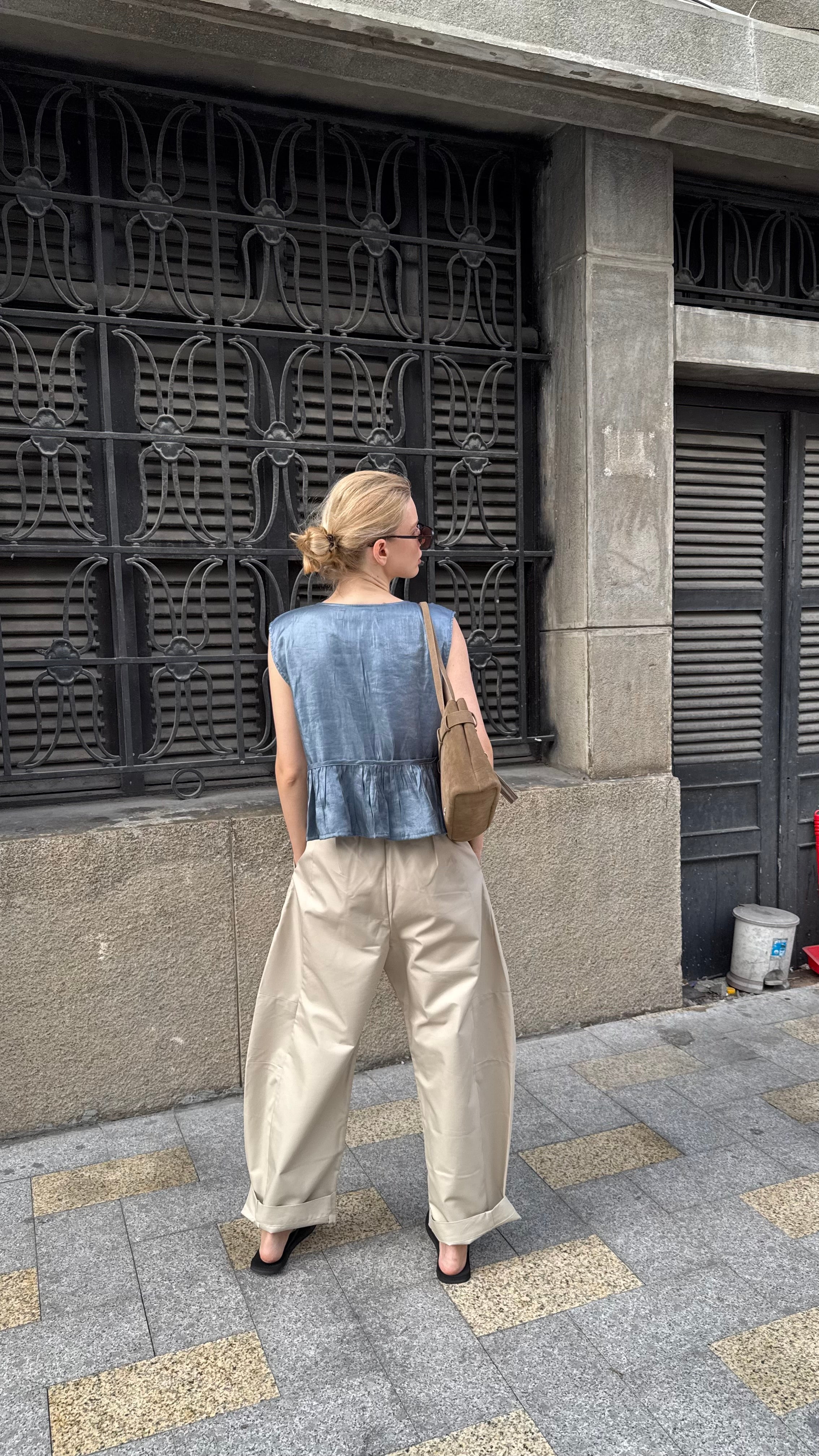 A UNNI BLOUSE