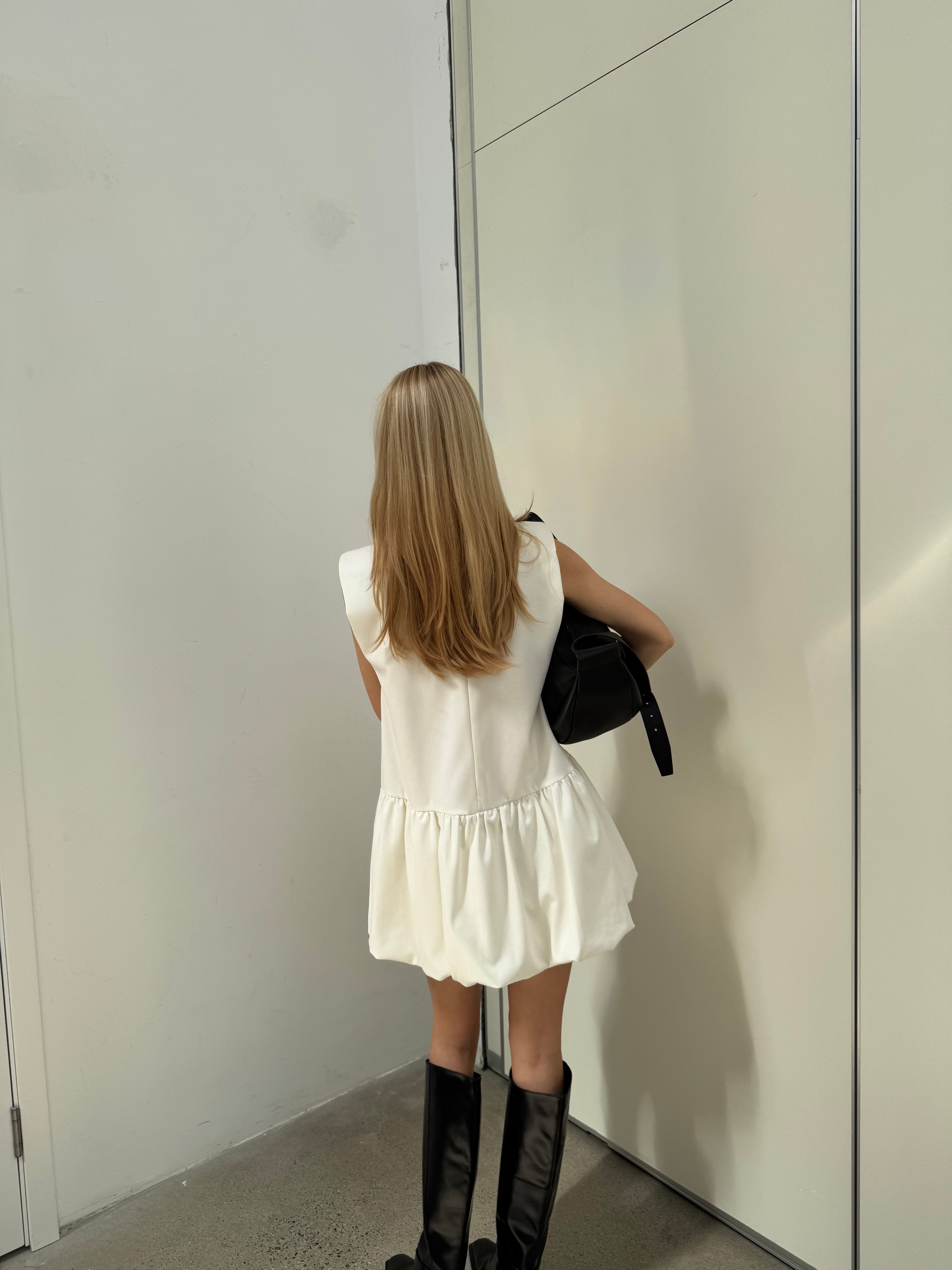 A REVIVE LOOK 29