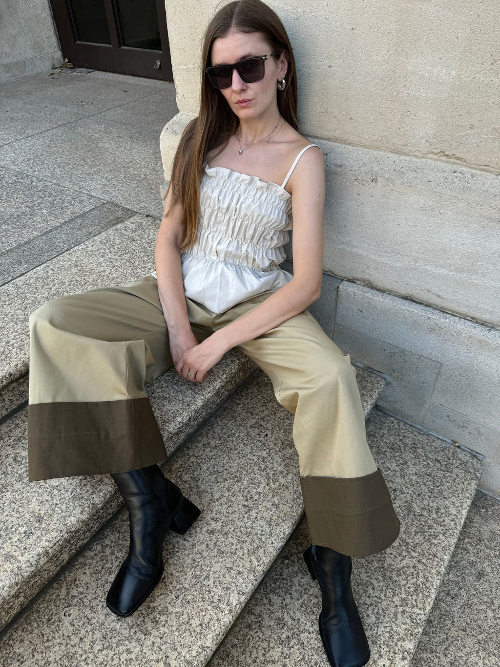 FOLD PANTS & WIRI TOP