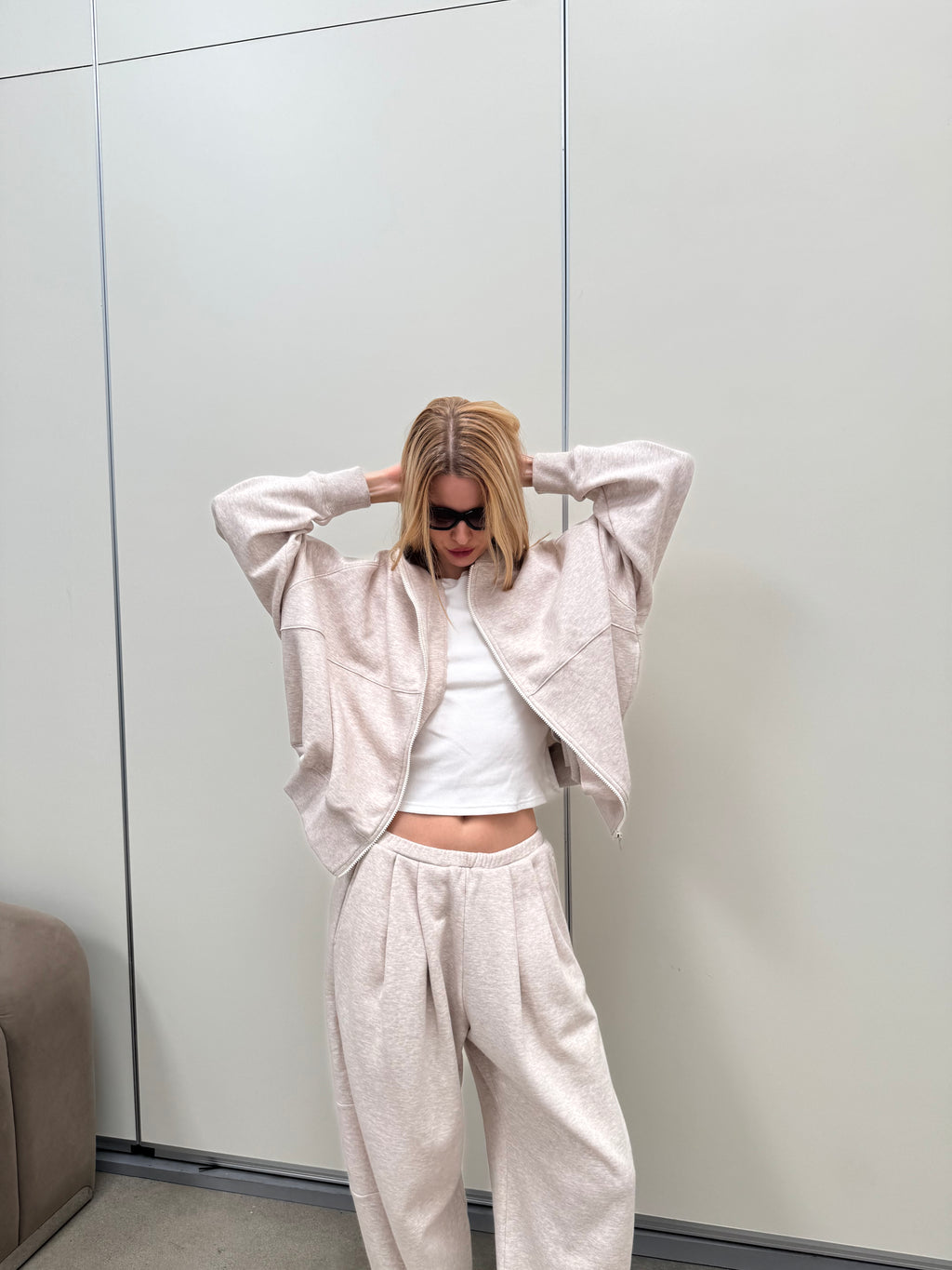 A REVIVE LOOK 17