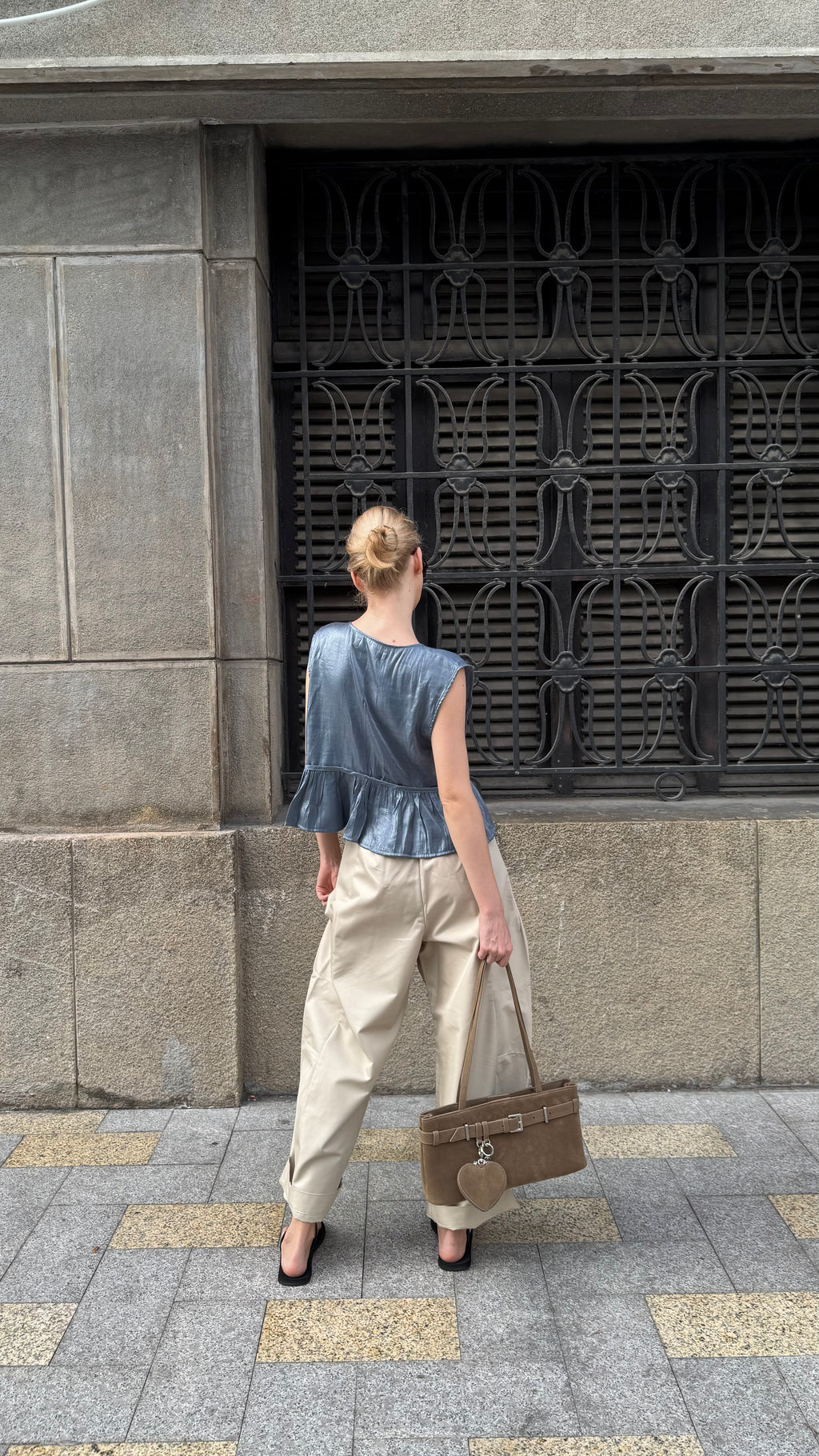 A UNNI BLOUSE