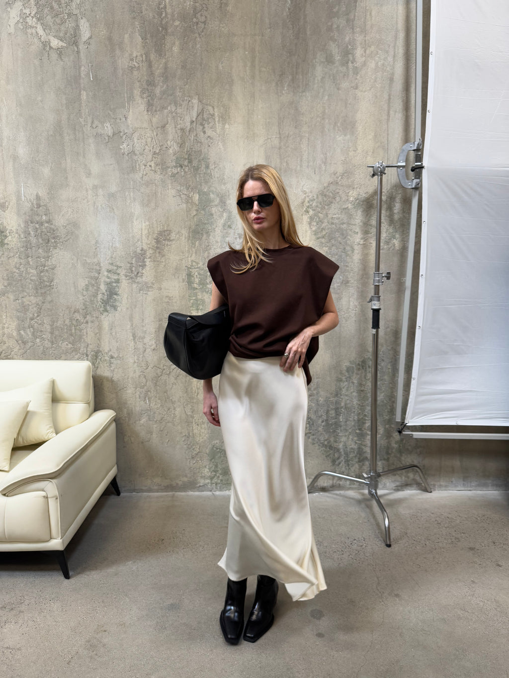 A REVIVE LOOK 22