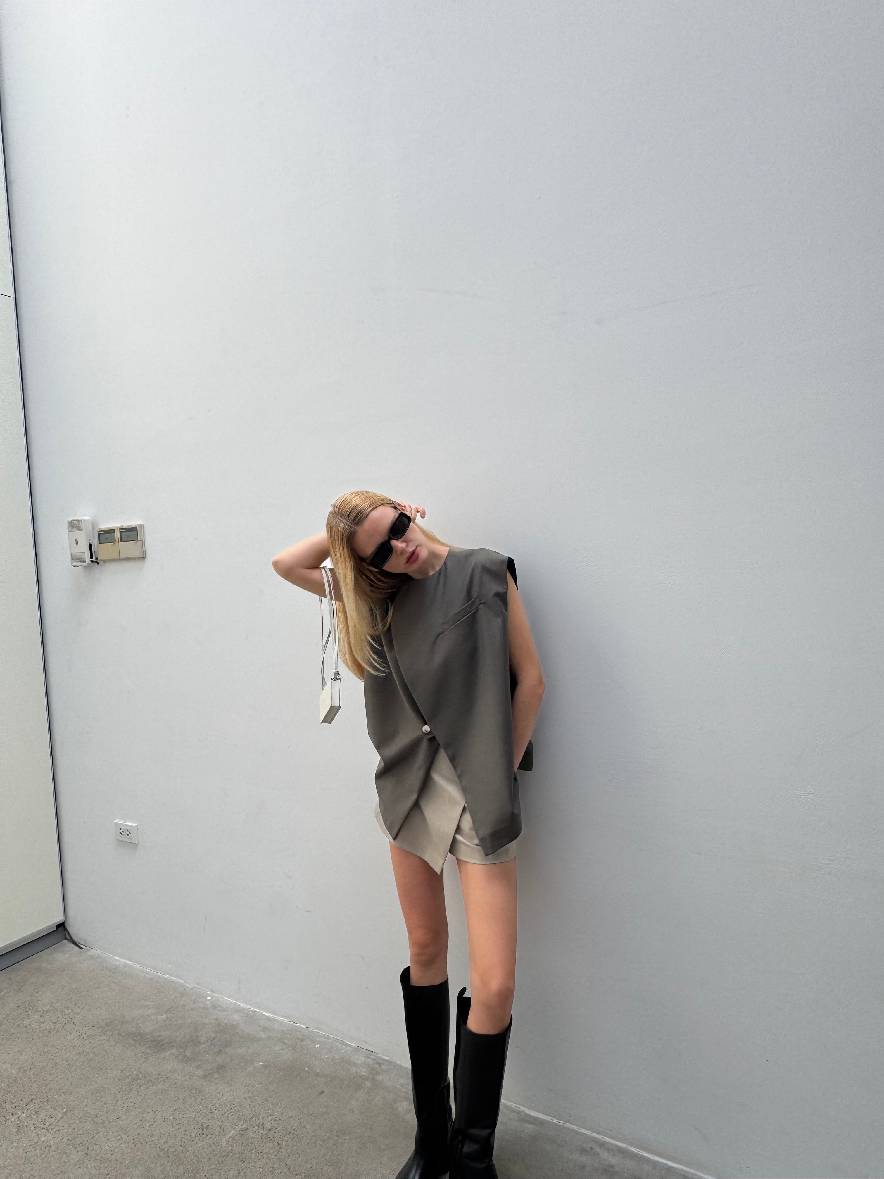 A REVIVE LOOK 01
