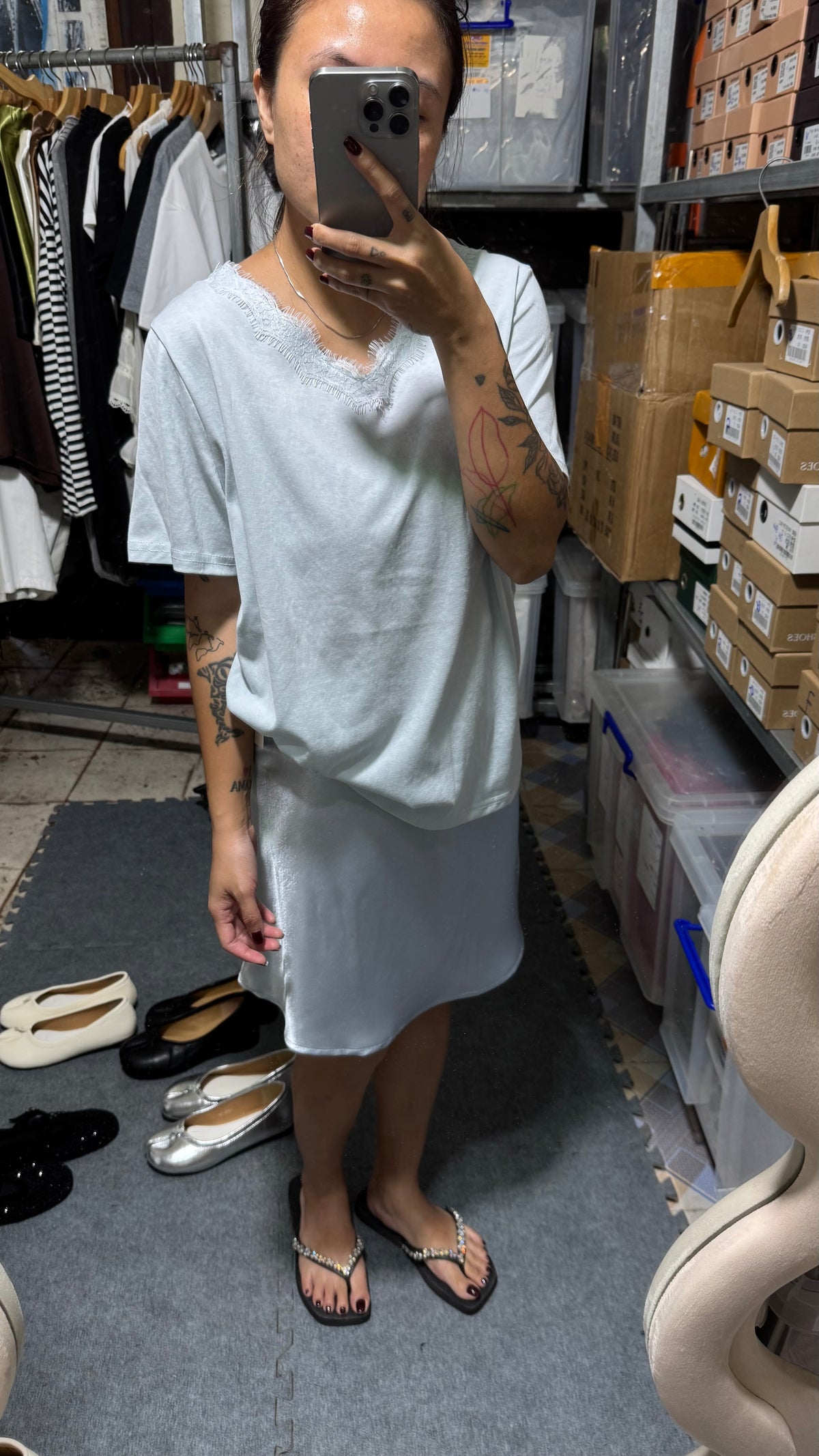 A QC REN TEE