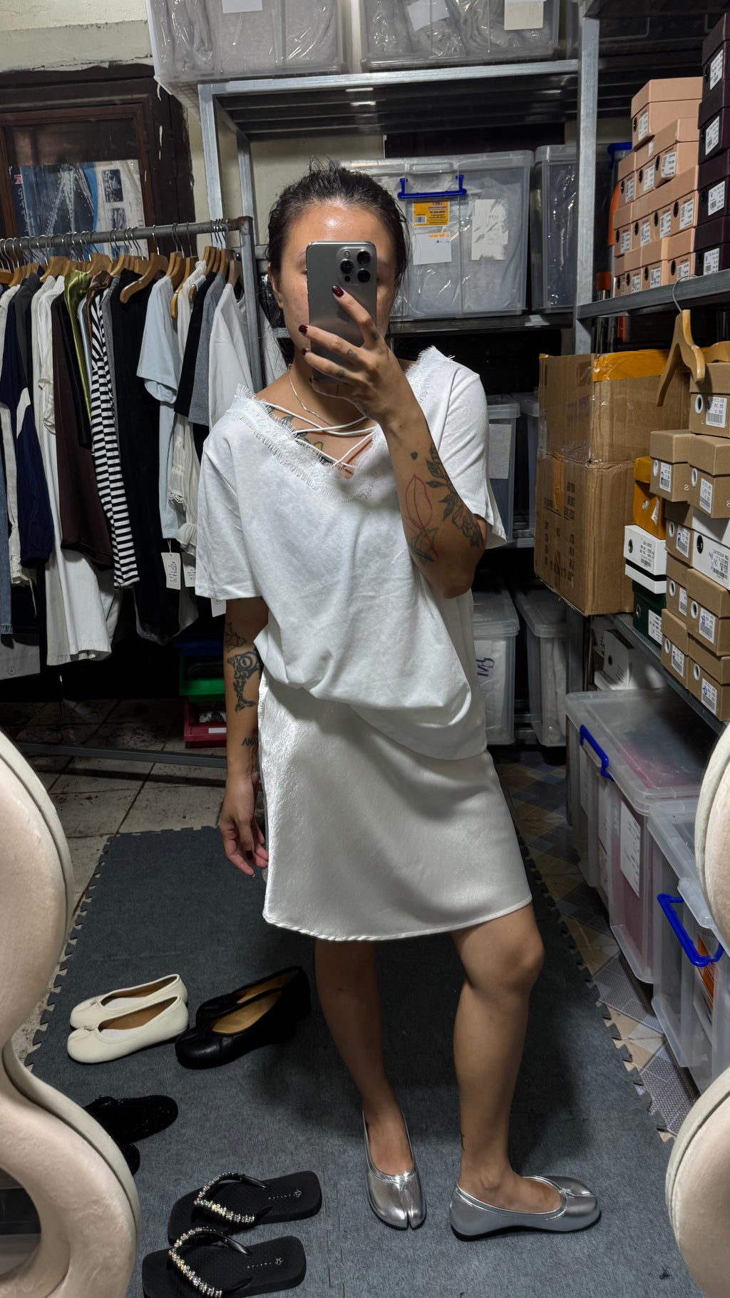 A QC REN TEE