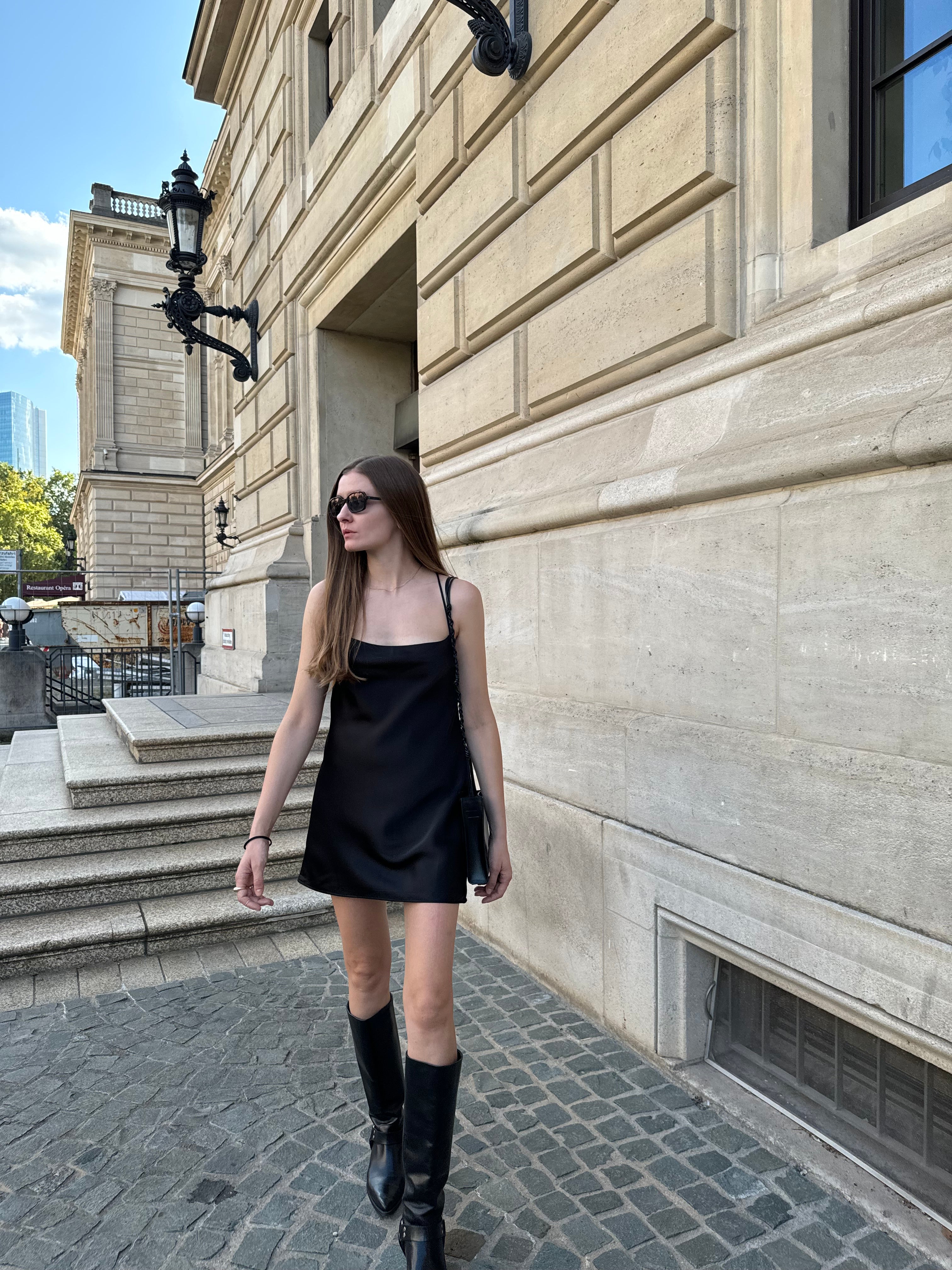 LAQUIL DRESS